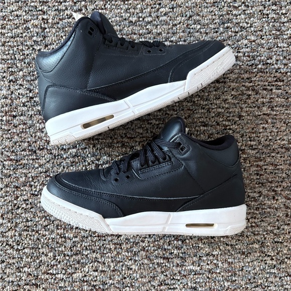 Boys Air Jordan Retro cyber Monday SZ 6.5Y sneakers EXCELLENT used condition - Picture 1 of 8